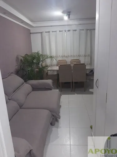Sobrado em Condomínio Fechado no Jardim Guarujá - Rua Cortegaça