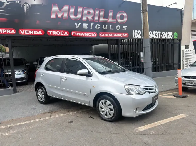 Toyota Etios X 1.3 Flex 16V 5P Mec. 2017
