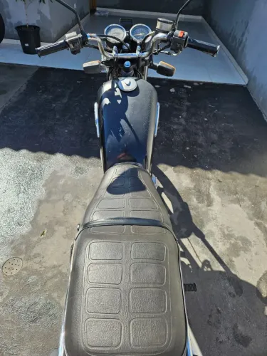 Vendo Suzuki intruder 