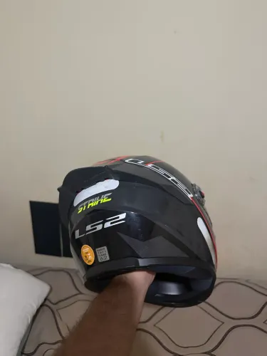 Capacete ls2