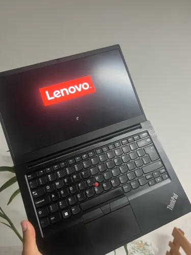 Notebook Lenovo ThinkPad E14 