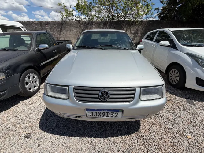Volkswagen Santana 1.8 MI (álcool) 2002