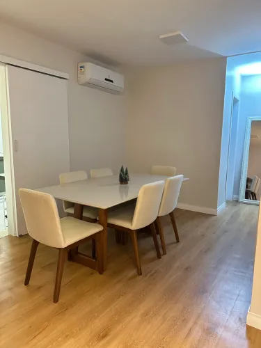 Mesa 6 cadeiras