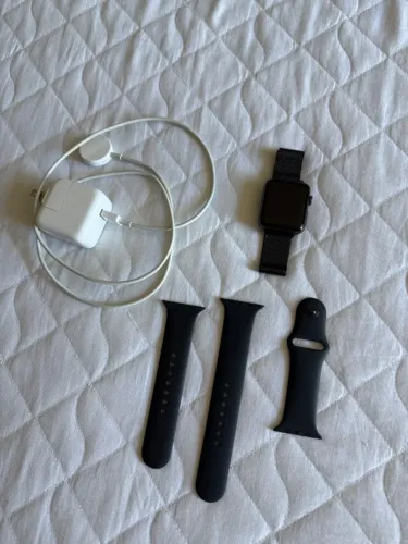 Apple Watch Series 3 (38MM + GPS)