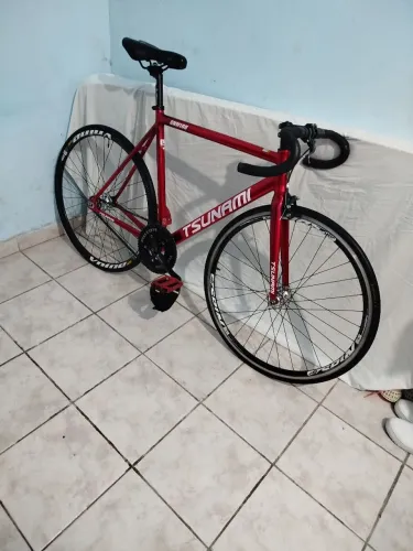 Bicicleta Tsunami fixa TAM L