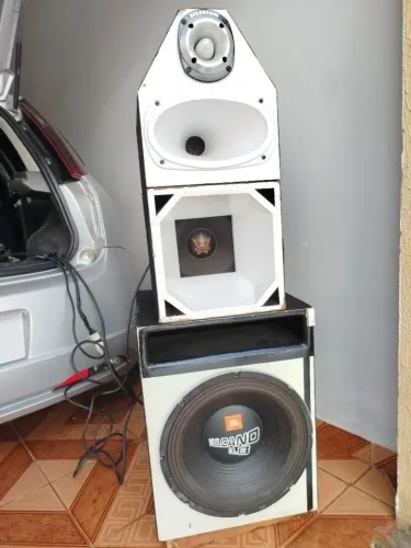Som automotivo