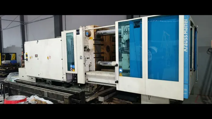 Injetora plastico 420 T Krauss maffei