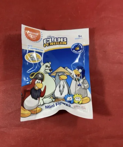 Club Penguin Mini Figure Blind Bag