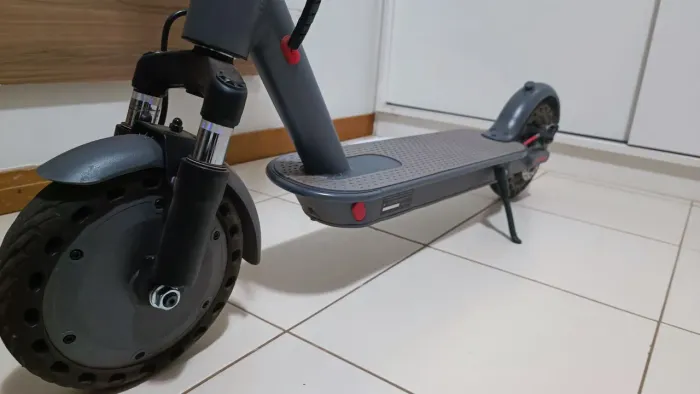 Patinete Elétrico Tomate Semi Novo - MPE08530