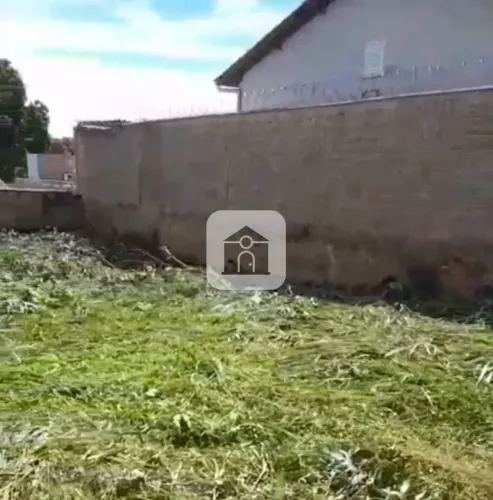 Terreno à venda no bairro Santa Rosa