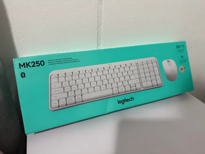 Teclado e Mouse Logitech MK250 sem fio