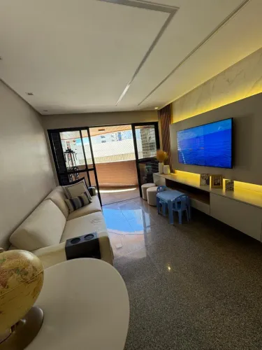 Aluga-se excelente apartamento na ponta verde