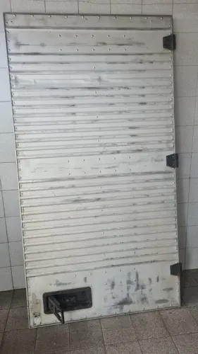 PORTA LATERAL BAÚ 3/4