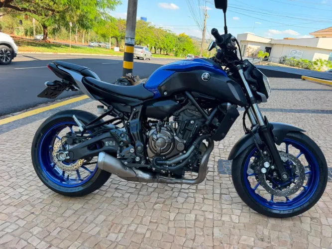 YAMAHA MT-07 / ABS