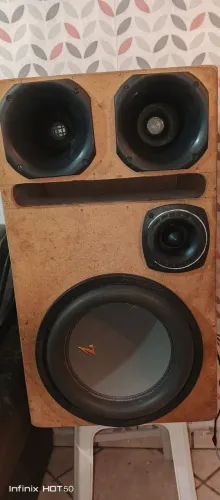Vendo caixa trio 1 sub da zetta 900 rms 1 twitter 1 corneta d250