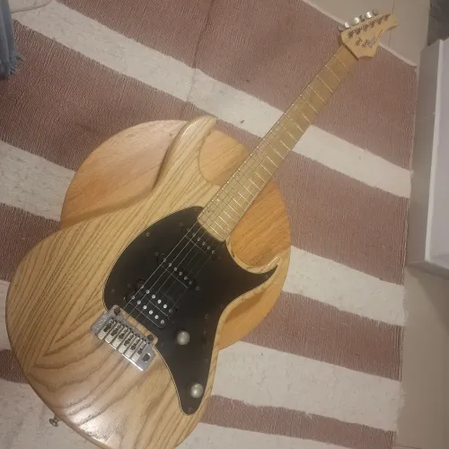 Guitarra Cort G260 (Indonésia, 2006) - Corpo em Ash / Ponte Wilkinson
