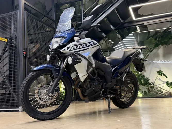 Kawasaki Versys-x 300 tourer 2025