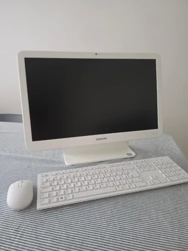 All In One Samsung + teclado/mouse s/ fio DELL