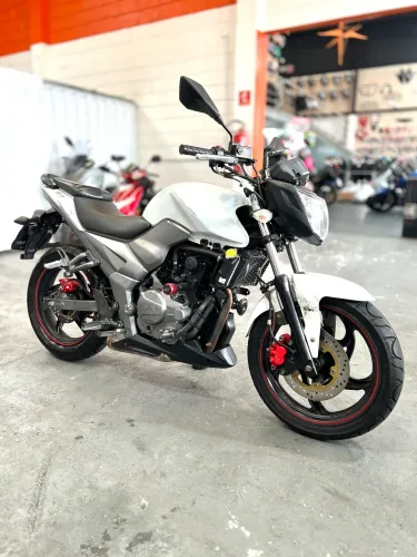 Next 250 Dafra