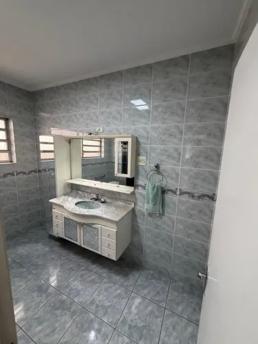 Imóvel para aluguel com 10 metros quadrados com 3 quartos em Taboão - São Bernardo do Camp