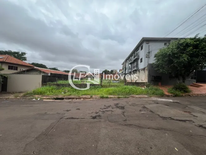 Terreno à venda em Campo Grande-MS, Vila Planalto: 450m² de área de frente para orla moren