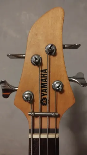 Baixo Yamaha RBX170 - Indonesia