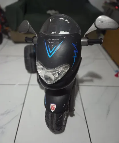 Moto elétrica infantil 