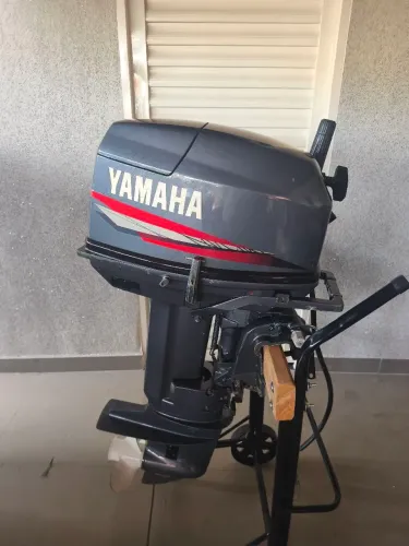 Motor de Popa 25HP Partida Elétrica ano 2007 Yamaha 