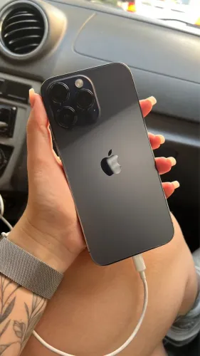 iPhone 16 Pro