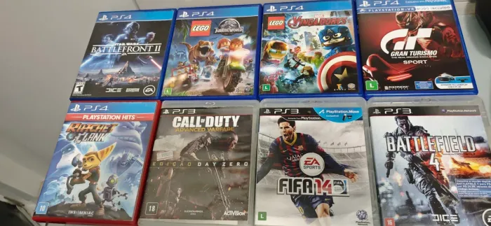 Lote de cds  ps4 / PS3 envio olx pay 
