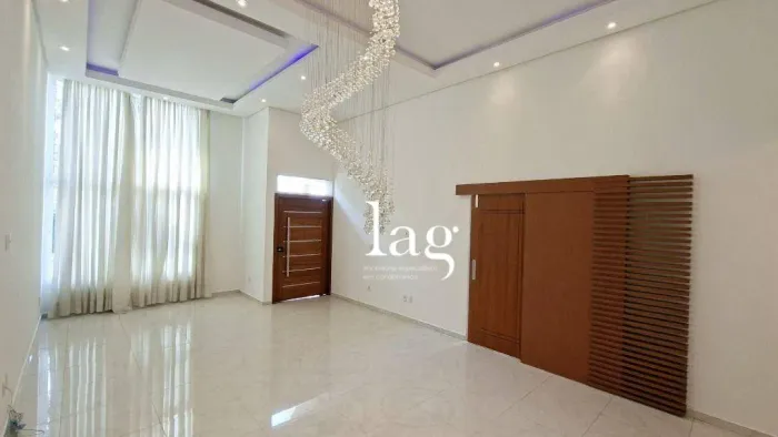 Casa com 3 dormitórios para alugar, 172 m² por R$ 6.760,00/mês - Condomínio Ibiti Royal Pa