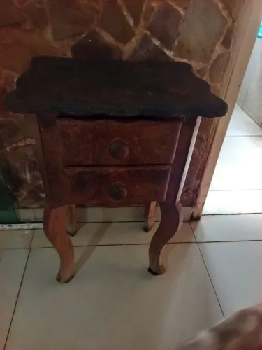 Vendo criado mudo