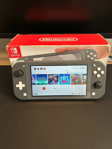 Nintendo Switch Lite 