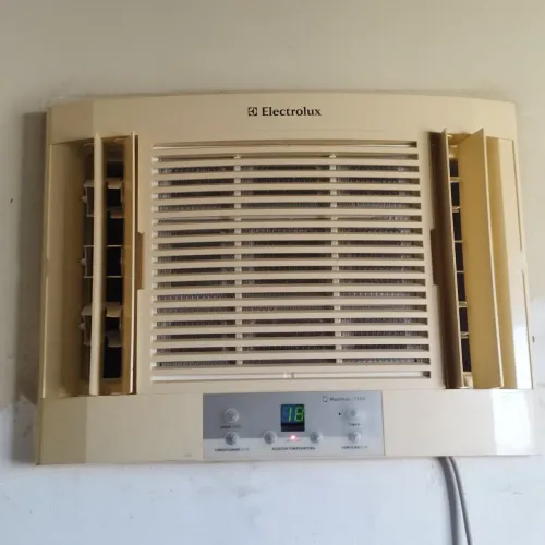 AR condicionado 7500 BTUs de Janela 