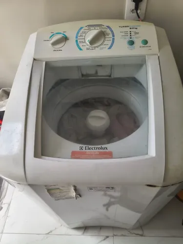 Oportunidade única: Vendo máquina de lavar usada Eletrolux 9kg