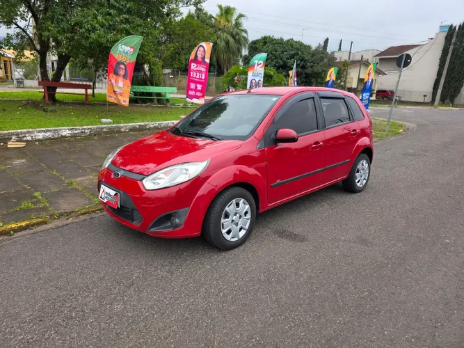 Ford Fiesta SE 1.6 8V Flex 5P 2014