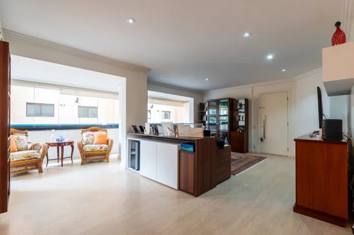 Apartamento para venda em Brooklin com 3 quartos, sendo 3 suítes, 132m²