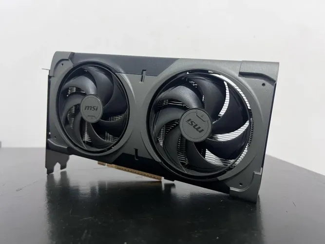 RTX 5060Ti 16GB - 4 MESES GARANTIA!