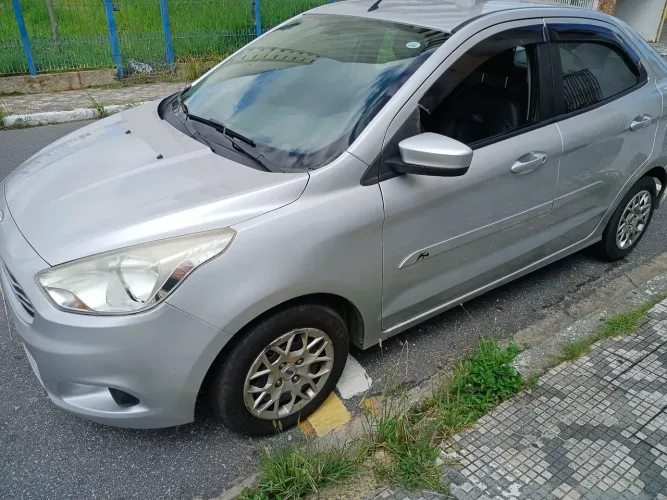 Ford KA+ Sedan 1.5 SEL 16V Flex 4P 2015