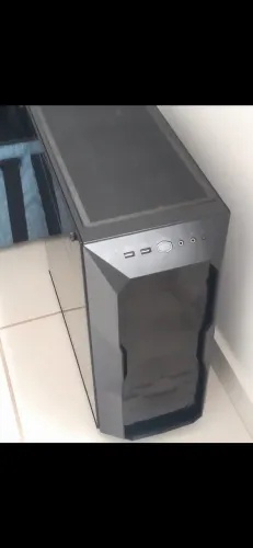 Gabinete da Cooler Master usado