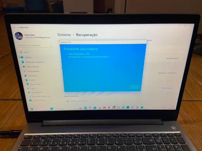 Vendo notebook bem conservado 