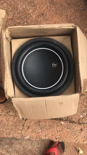 Vendo este sub 1500w da evok  750 pra ir logo 