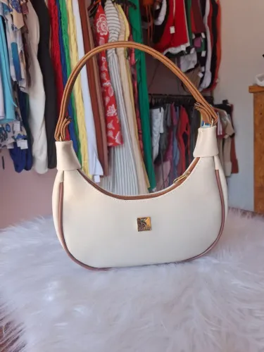Bolsa Meia Lua Patricinha ?