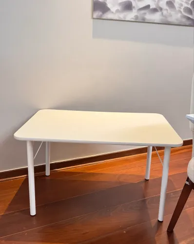 Mesa infantil com 2 cadeiras Tok Stok