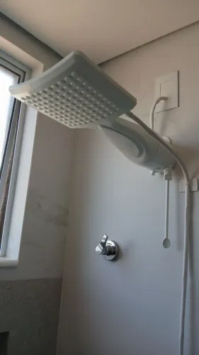 Chuveiro ducha Lorenzetti Loren Shower Ultra Eletrônica 6800w 220v