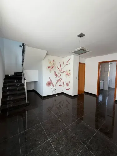 Cobertura para aluguel possui 185 metros quadrados com 4 quartos em Castelo - Belo Horizon