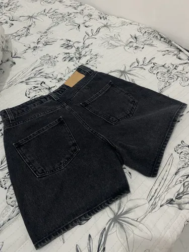 Short jeans