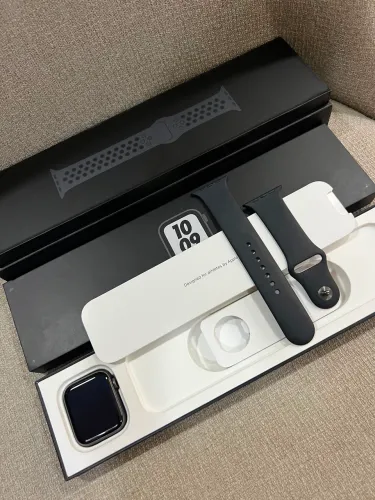 Apple Watch Series 5 44mm LTE Cinza Espacial / 89%