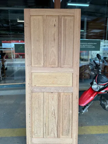 Porta madeira Angelim 2.10x80 maciça nova