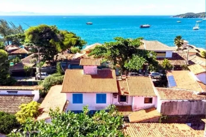 Casa à venda na Praia do Canto, no Centro de Búzios!